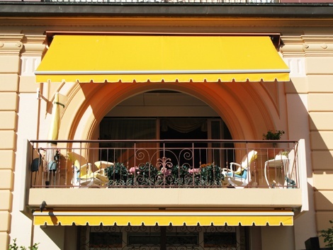 Markiza balkonowa szara